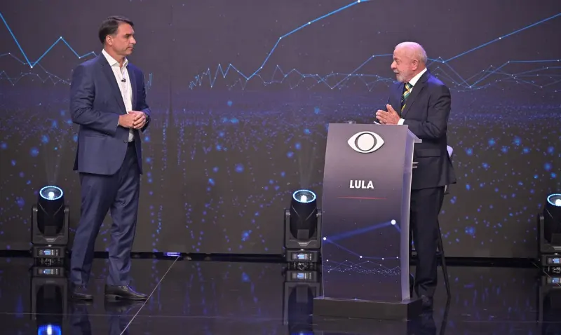 Lula e Flávio fazem primeiro debate das eleições na TV Band