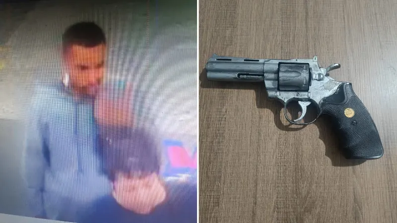 1 de 2 Homem é preso suspeito de tentar assaltar supermercado com arma falsa em Votorantim