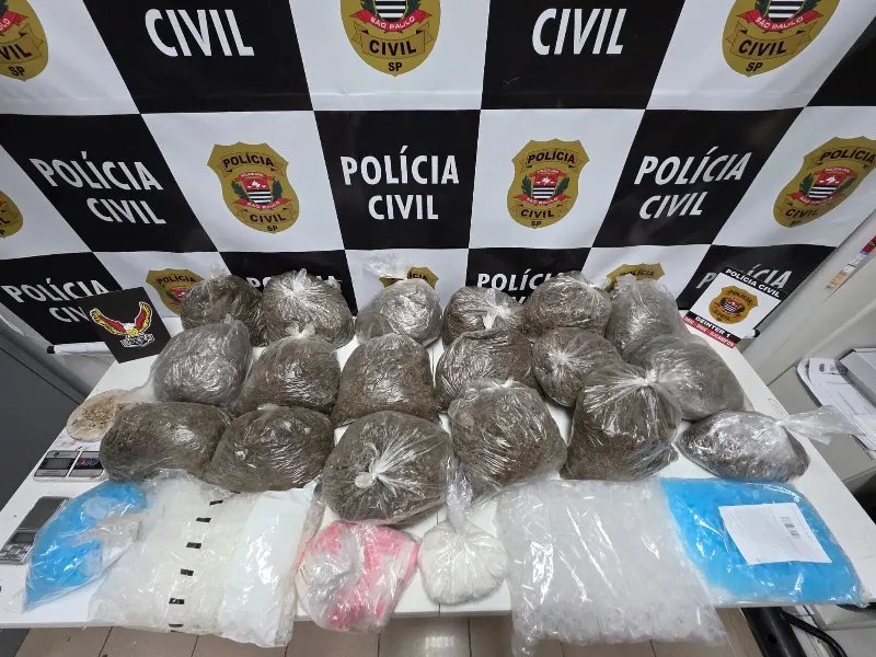 1 de 1 Polícia apreende 18 kg de drogas e prende uma pessoa em São José dos Campos