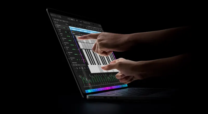 1 de 2 Apple apresenta seu primeiro notebook com tela sensível ao toque.