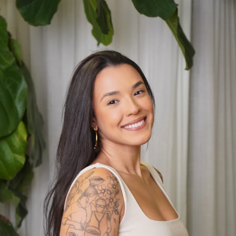 Nutricionista Carol Alves teve seu corpo criticado nas redes sociais