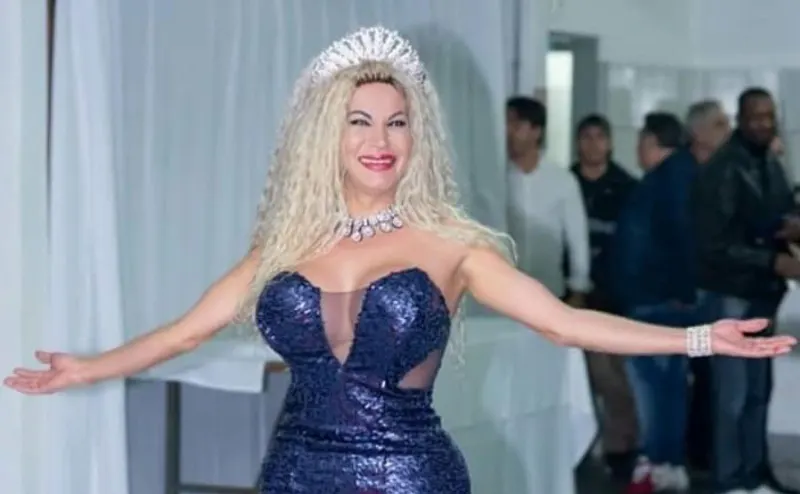 Verônica de Oliveira, de 40 anos, foi madrinha da Parada da Diversidade de Santa Maria, em 2019