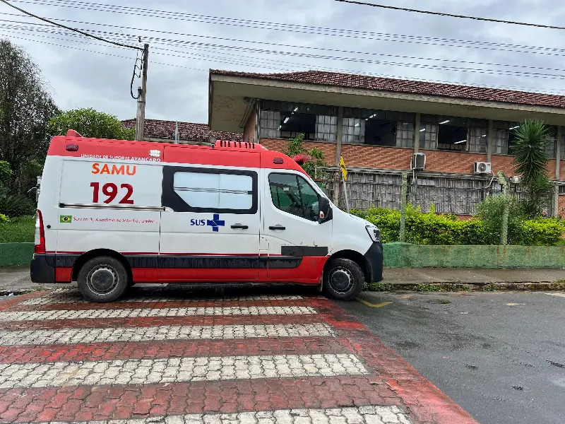 Eleitor morre após passar mal enquanto aguardava para votar em Muriaé.