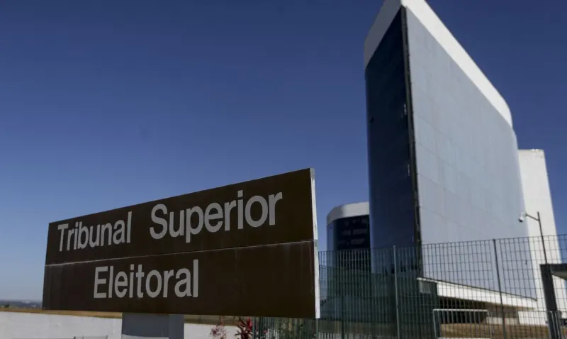 Fachada do prédio do Tribunal Superior Eleitoral em Brasília
