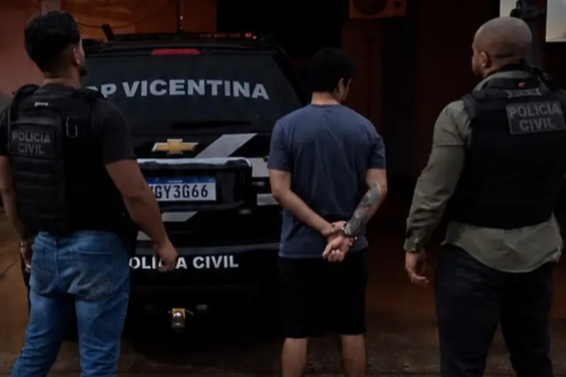 1 de 1 Homem preso após dois anos foragido