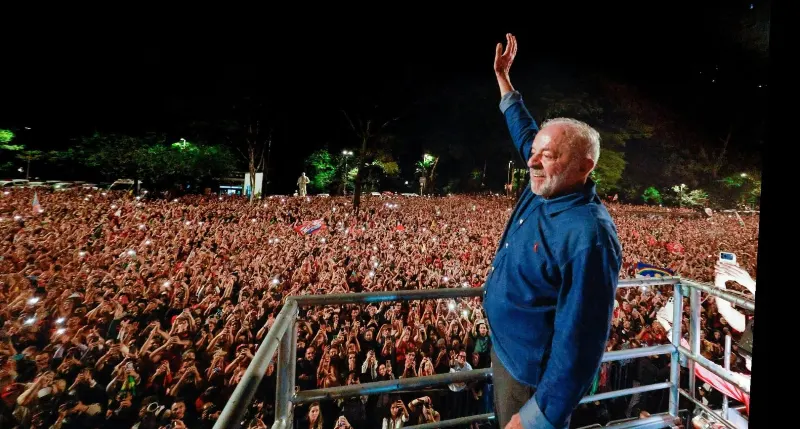 Lula na avenida Paulista.