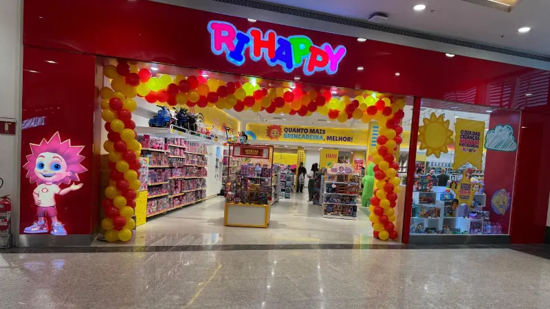 Fachada de loja da Ri Happy em shopping